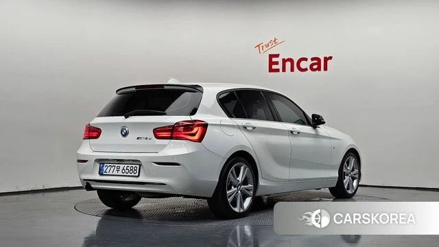 BMW 1 Series (F20) 2019 Белый из Кореи