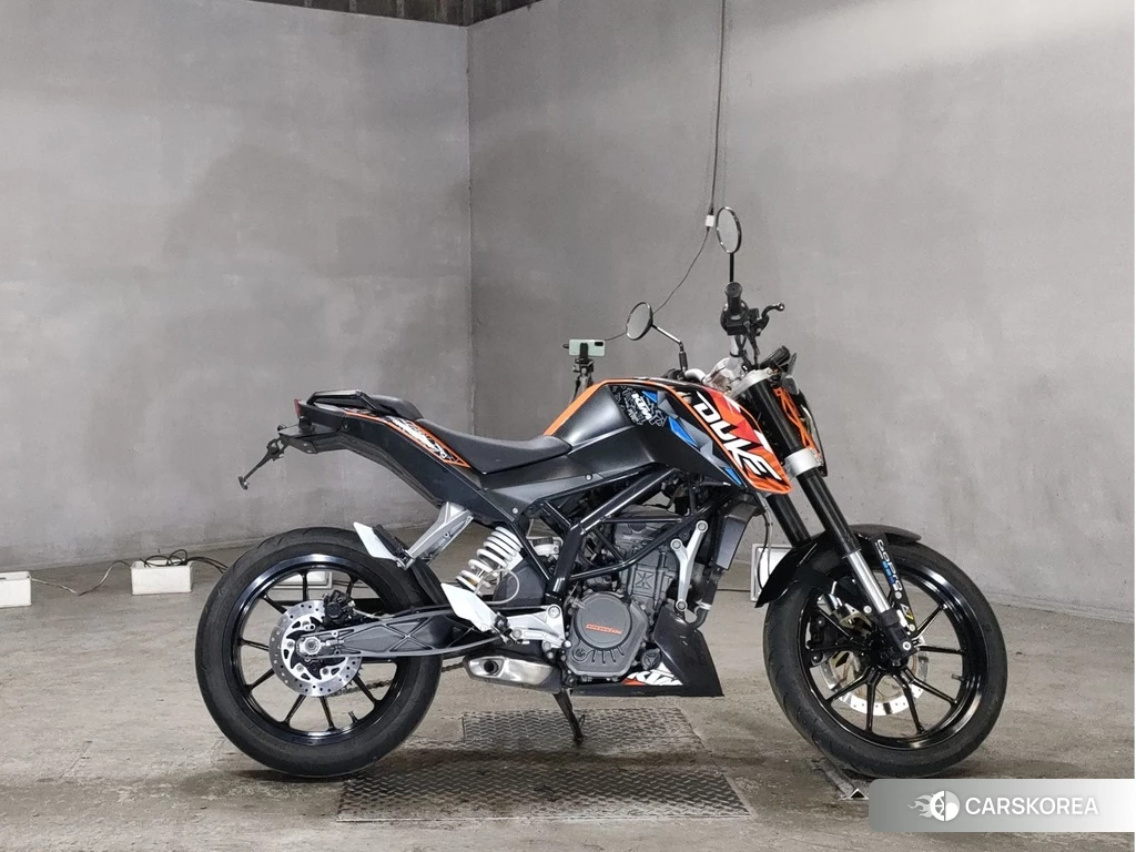 Проданный KTM 200 DUKE 2012 из Японии, фото 2