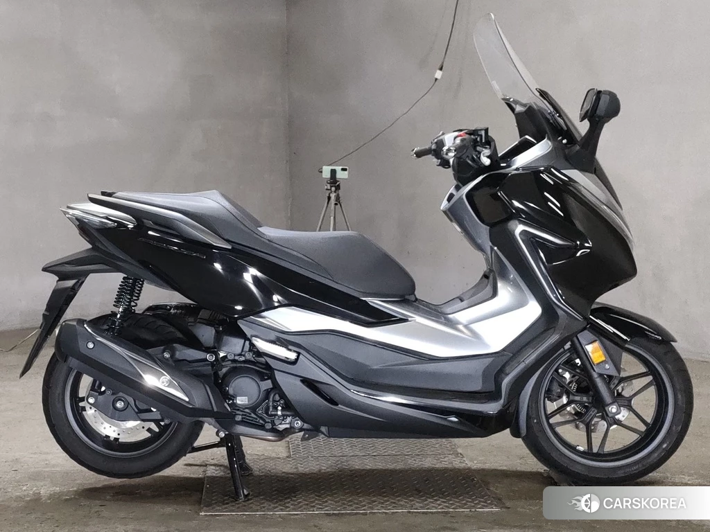 Проданный Honda FORZA 2018 из Японии, фото 2