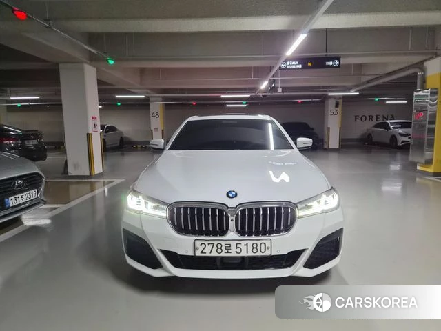 BMW 5 Series (G30) 2021 Белый из Кореи