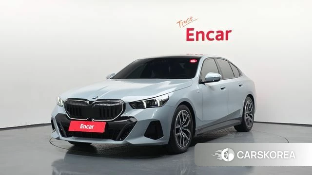 BMW 5 Series (G60) 2025 Серый из Кореи