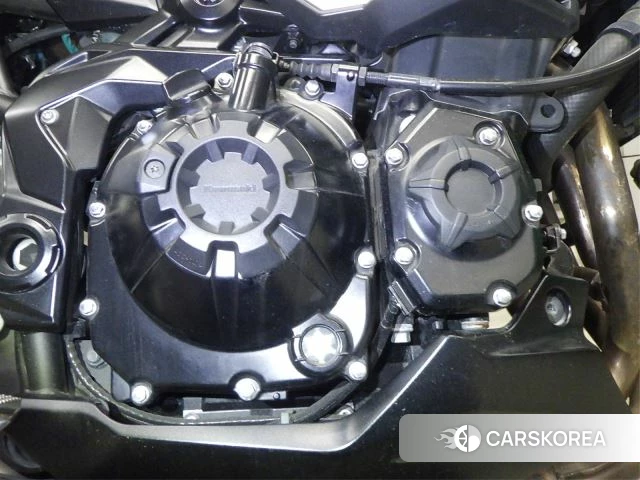 Engine photo