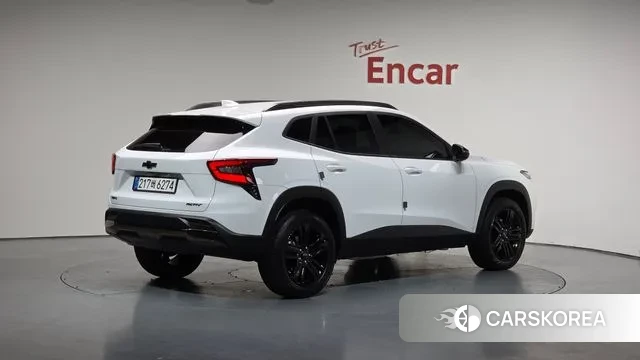 Chevrolet (GM Daewoo) Trax Crossover 2024 Белый из Кореи