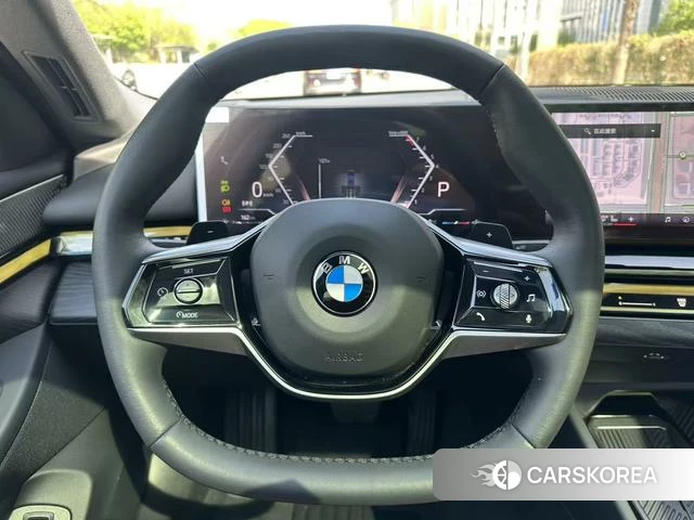 BMW 5 series 2025 Черный из Китая