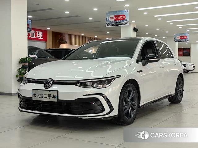 Volkswagen Golf 2022 Белый из Китая