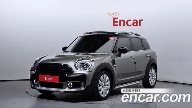 Mini Cooper D Countryman 2020 Серебристо-серый из Кореи
