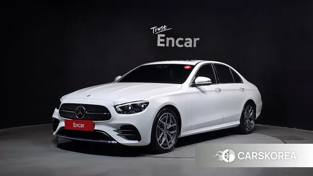 Mercedes-Benz E-Class W213 2023 Белый из Кореи