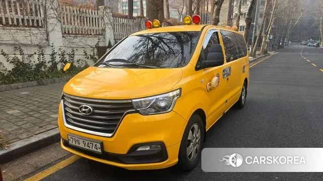 Hyundai The New Grand Starex 2018 Желтый из Кореи