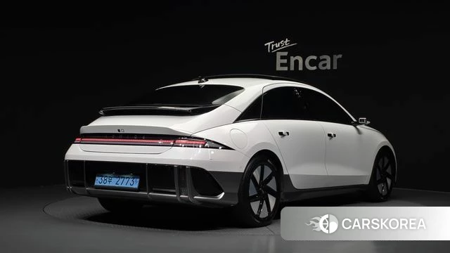Hyundai Ionic 6 2024 Белый из Кореи