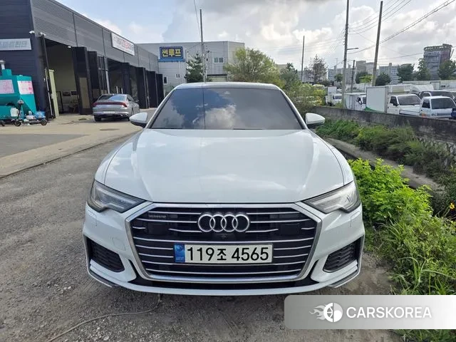 Audi A6 (C8) 2020 Белый из Кореи