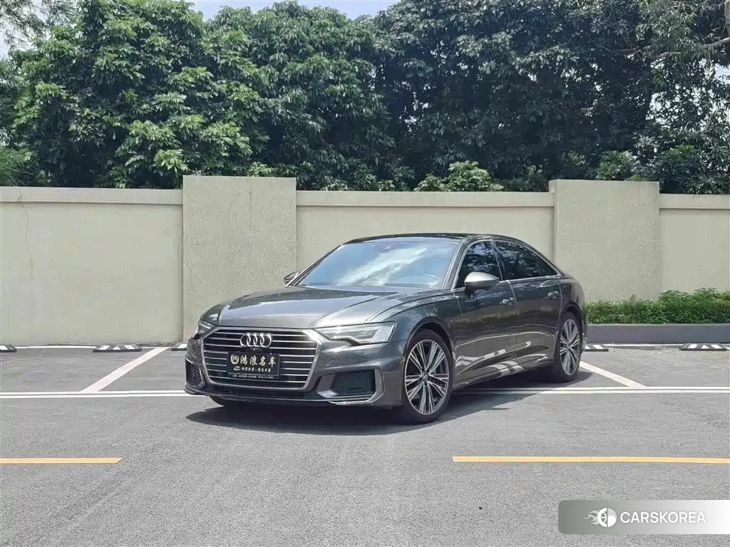 Audi A6L 2021 Silver/gray из Китая