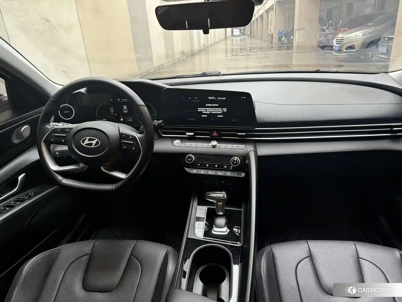 Hyundai Elantra 2023 Белый из Китая
