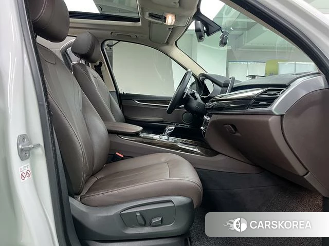 BMW X5 (imported) 2018 Белый из Китая