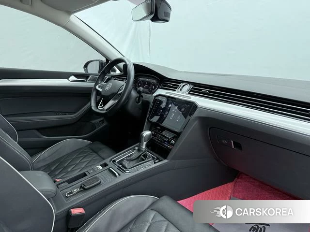 Volkswagen Magotan PHEV 2022 Черный из Китая