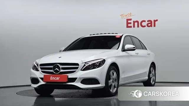 Mercedes-Benz C-Class W205 2018 Белый из Кореи