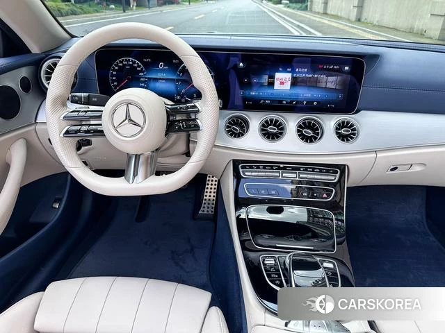 Mercedes-Benz E-class (imported) 2022 Зеленый из Китая