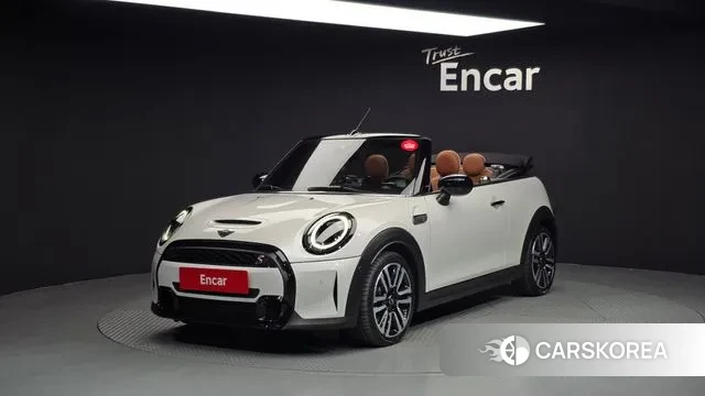Mini Cooper S Convertible 2023 Белый из Кореи