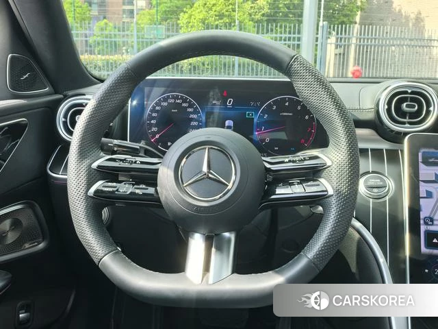 Mercedes-Benz Class C 2024 Белый из Китая