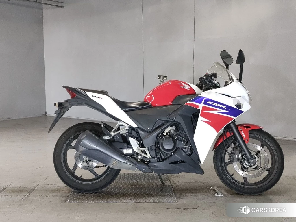 Проданный Honda CBR250R 2013 из Японии, фото 2