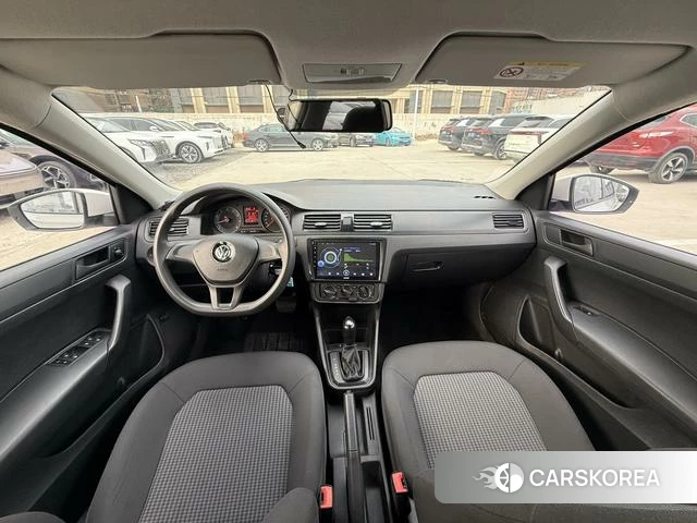 Volkswagen Santana 2021 Белый из Китая