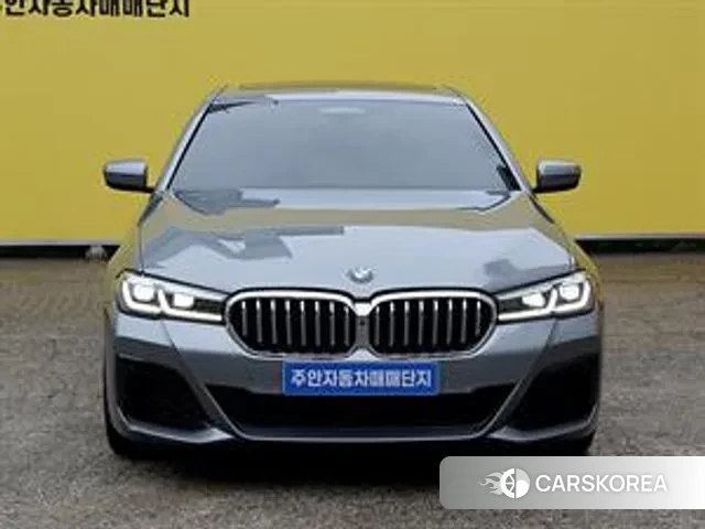 BMW 5 Series (G30) 2023 Серый из Кореи