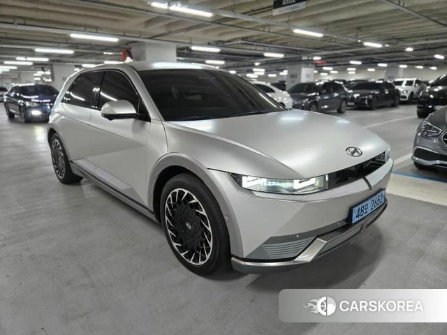 Hyundai Ionic 5 2022 Серебристо-серый из Кореи