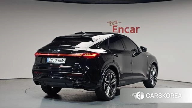 Audi Q5 (80A) 2025 Черный из Кореи