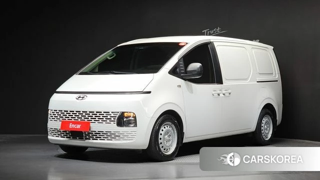 Hyundai Staria 2022 Белый из Кореи