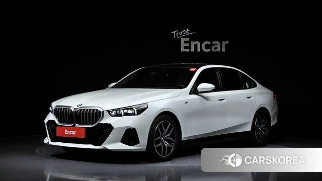 BMW 5 Series (G60) 2025 Белый из Кореи