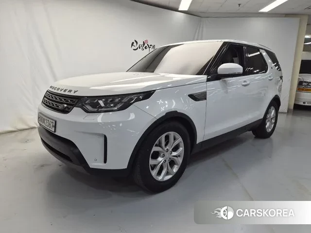 Land Rover Discovery 5 2020 Белый из Кореи