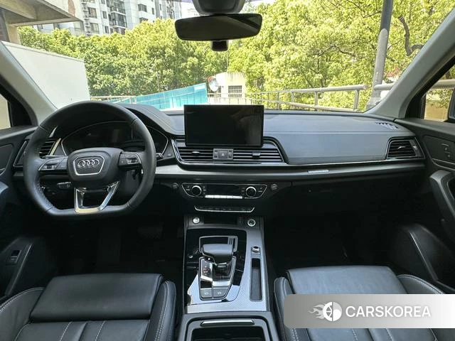 Audi Q5L 2022 Черный из Китая