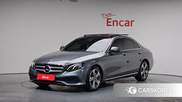 Mercedes-Benz E-Class W213 2019 Серый из Кореи