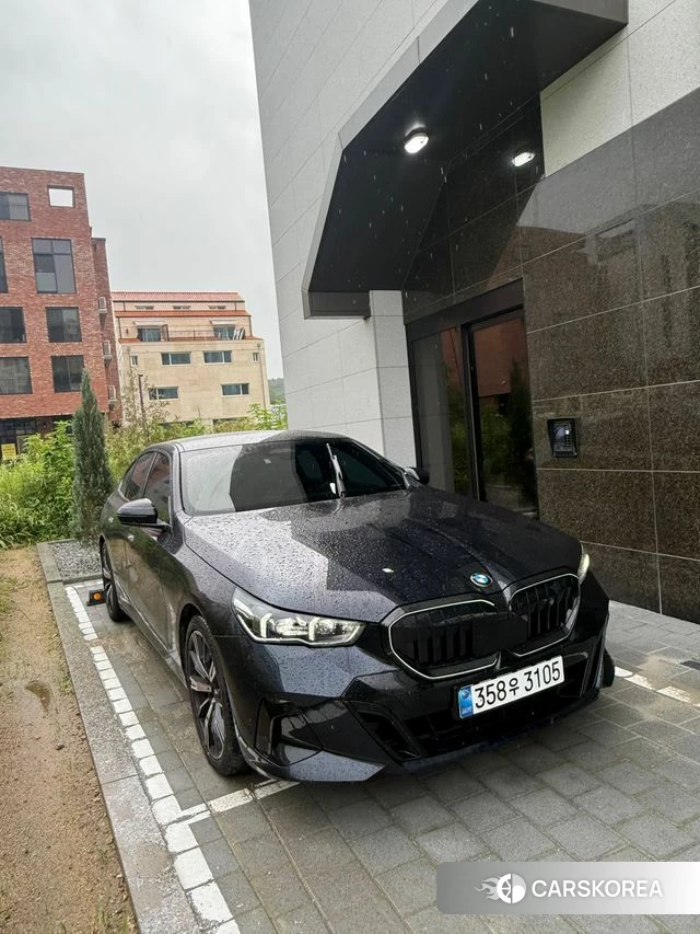 BMW 5 Series (G60) 2026 Черный из Кореи