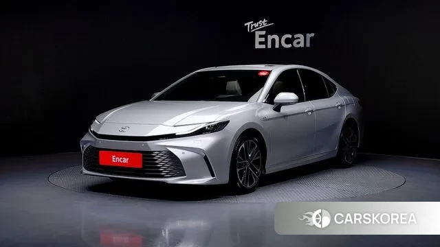 Toyota Camry (XV80) 2025 Серебряный из Кореи