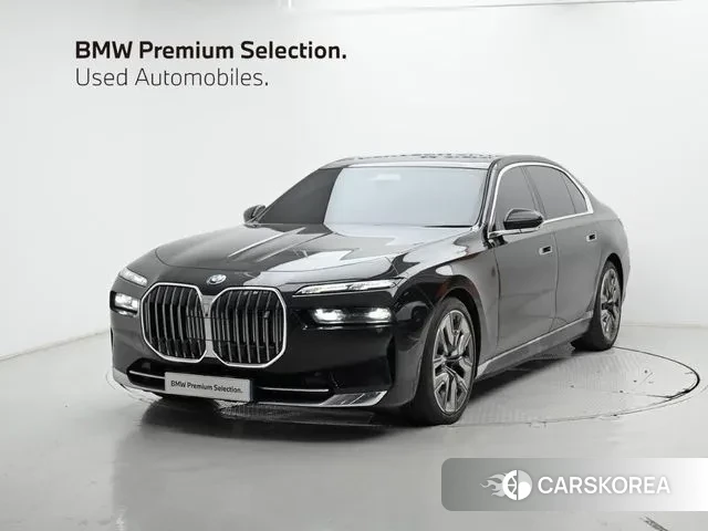 BMW i7 (G70) 2023 Черный из Кореи