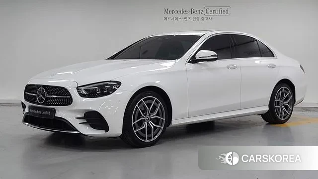 Mercedes-Benz E-Class W213 2022 Белый из Кореи