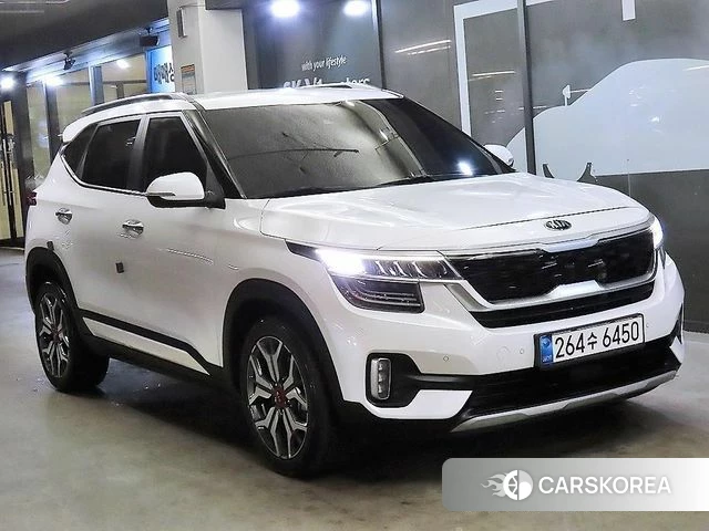 Kia Seltos 2021 Белый из Кореи