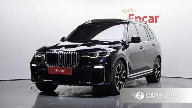 BMW X7 (G07) 2022 Черный из Кореи