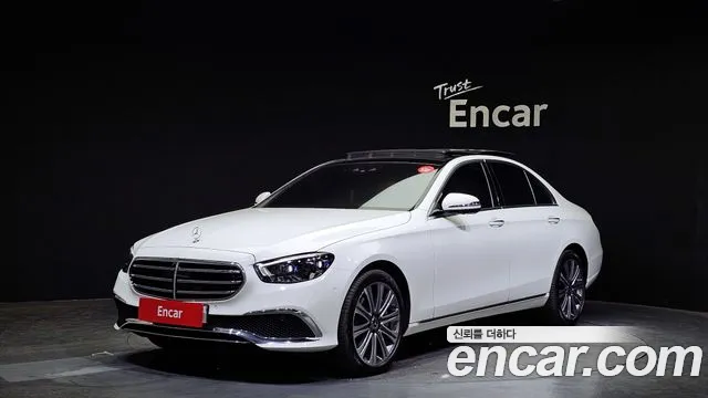 Mercedes-Benz E-Class W213 2022 Белый из Кореи