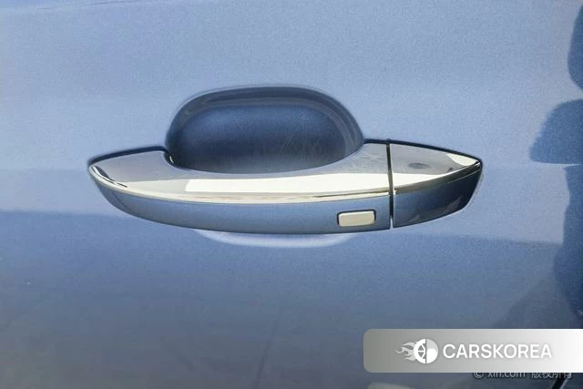 Roewe RX5 2018 Синий из Китая