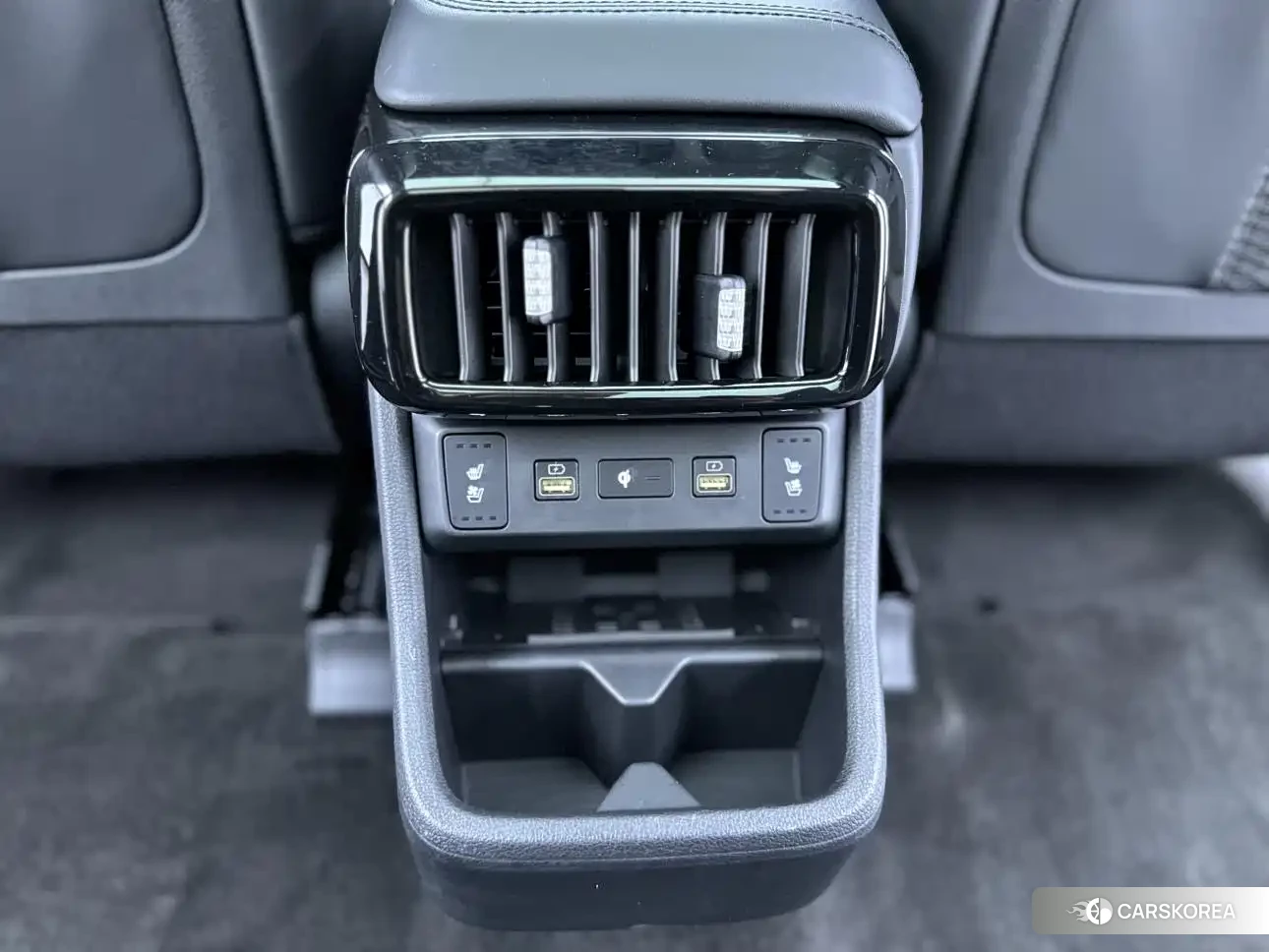 Hyundai Kustu 2024 Silver/gray из Китая