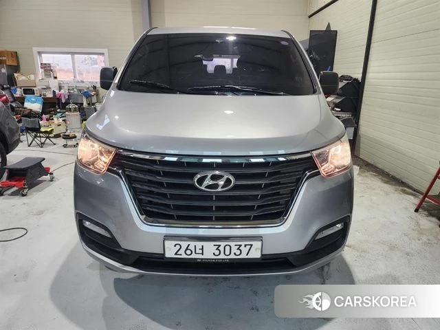 Hyundai The New Grand Starex 2018 Серебряный из Кореи