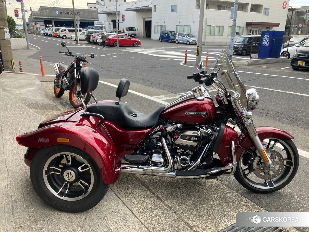 Проданный Harley-Davidson FREEWHEELER FLRT1740 2017 из Японии