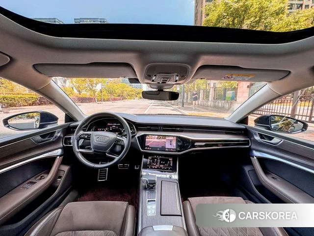 Audi A7L 2023 Черный из Китая