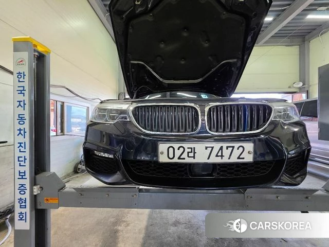 BMW 5 Series (G30) 2018 Черный из Кореи