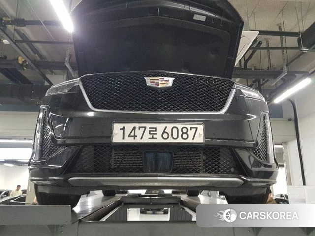 Cadillac XT6 2020 Белый из Кореи