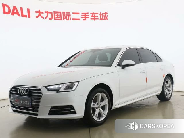 Audi A4L 2018 Белый из Китая