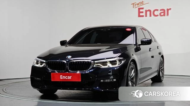 BMW 5 Series (G30) 2018 Черный из Кореи