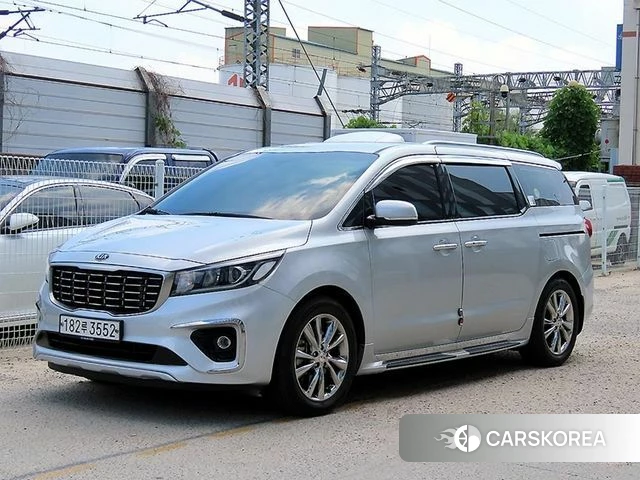 Kia The New Carnival 2019 Серебряный из Кореи