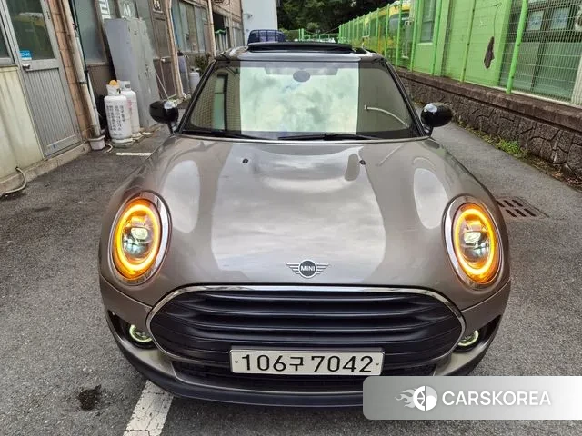 Mini Cooper Clubman 2020 Песочный из Кореи